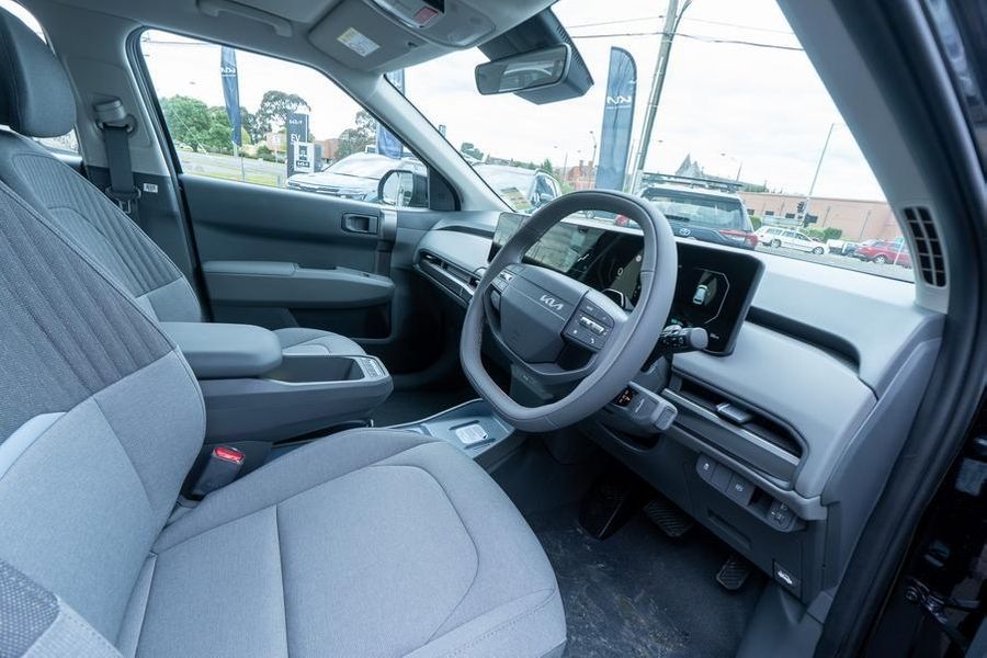 2025 Kia EV3 Air Long Range Auto 2WD MY26 Photo 13