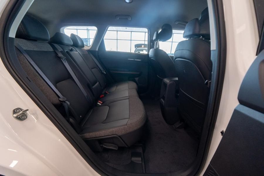 2025 Kia EV5 Air Long Range Auto MY26 Photo 17