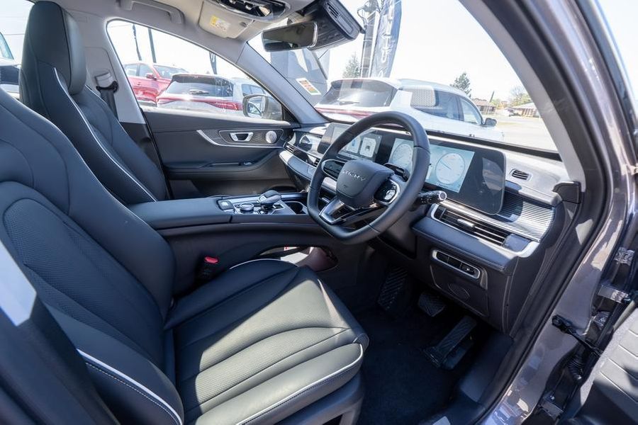 2025 Chery Tiggo 7 Super Hybrid Ultimate Auto MY26 Photo 14