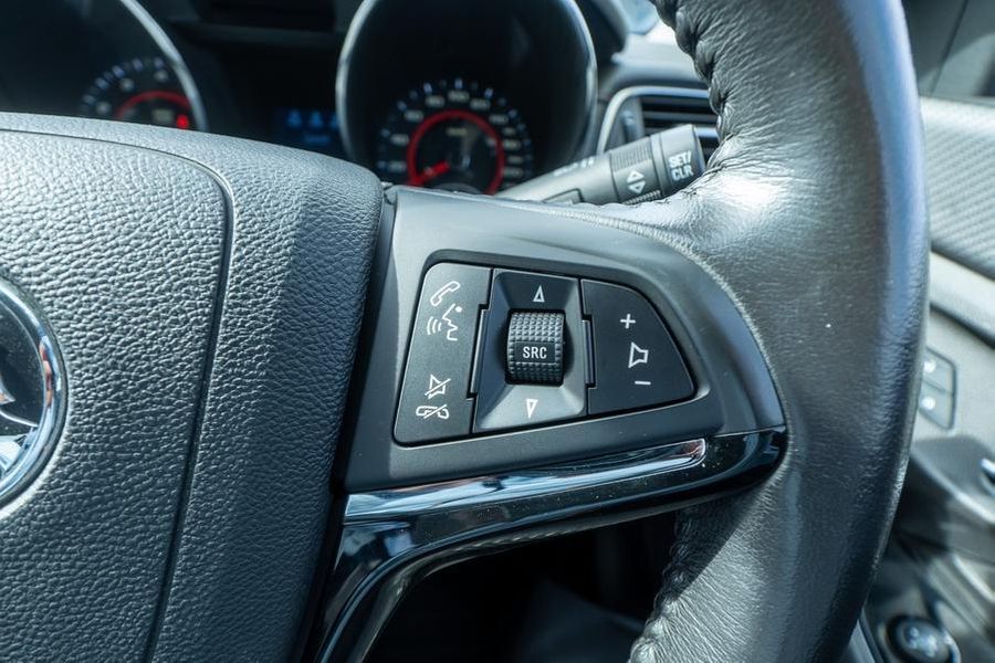 2016 Holden Commodore SV6 Black VF Series II Auto MY16 Photo 28