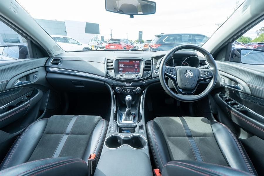 2016 Holden Commodore SV6 Black VF Series II Auto MY16 Photo 20