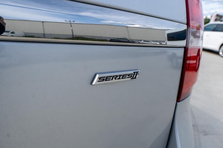 2016 Holden Commodore SV6 Black VF Series II Auto MY16 Photo 14