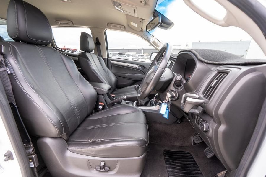 2017 Holden Colorado Storm RG Auto 4x4 MY18 Photo 19