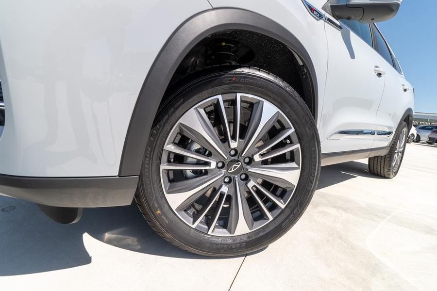 2025 Chery Tiggo 8 Pro Max Ultimate AWD Auto AWD MY24 Photo 2