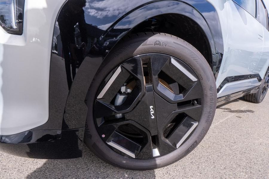 2025 Kia EV3 GT-Line Long Range Auto 2WD MY25 Photo 4