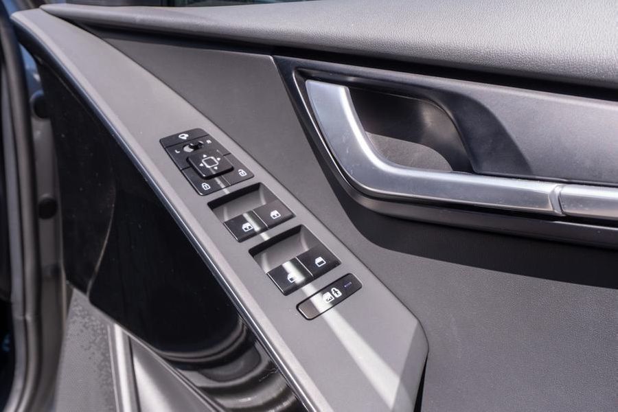 2024 Kia Niro HEV GT-Line Auto 2WD MY24 Photo 18
