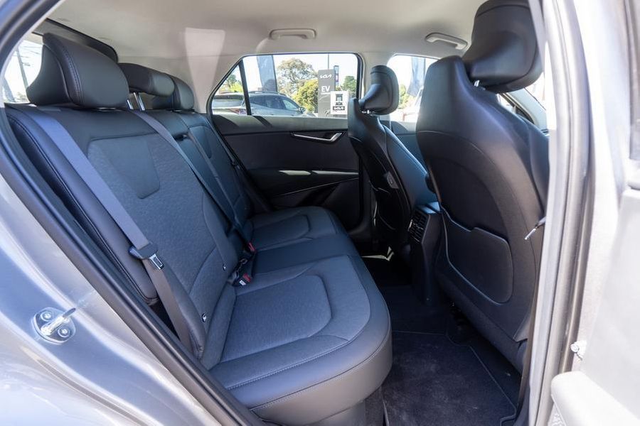 2024 Kia Niro HEV GT-Line Auto 2WD MY24 Photo 19