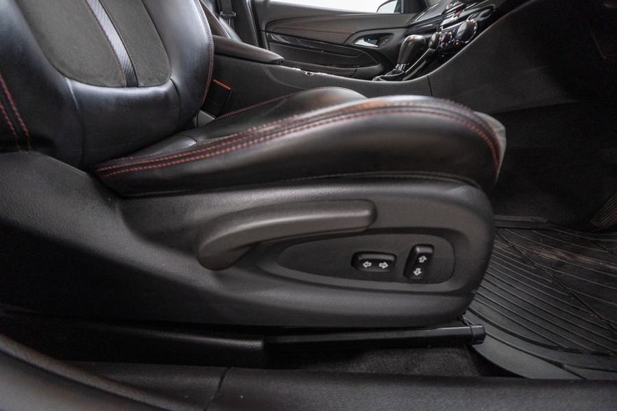 2015 Holden Commodore SV6 Storm VF Auto MY15 Photo 14