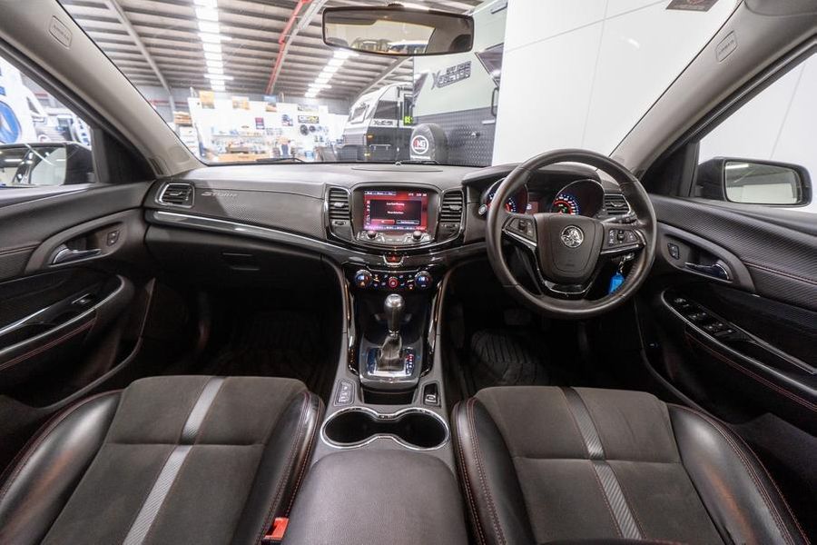 2015 Holden Commodore SV6 Storm VF Auto MY15 Photo 18