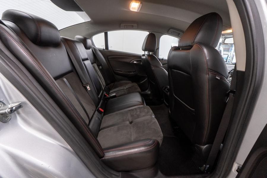 2015 Holden Commodore SV6 Storm VF Auto MY15 Photo 16