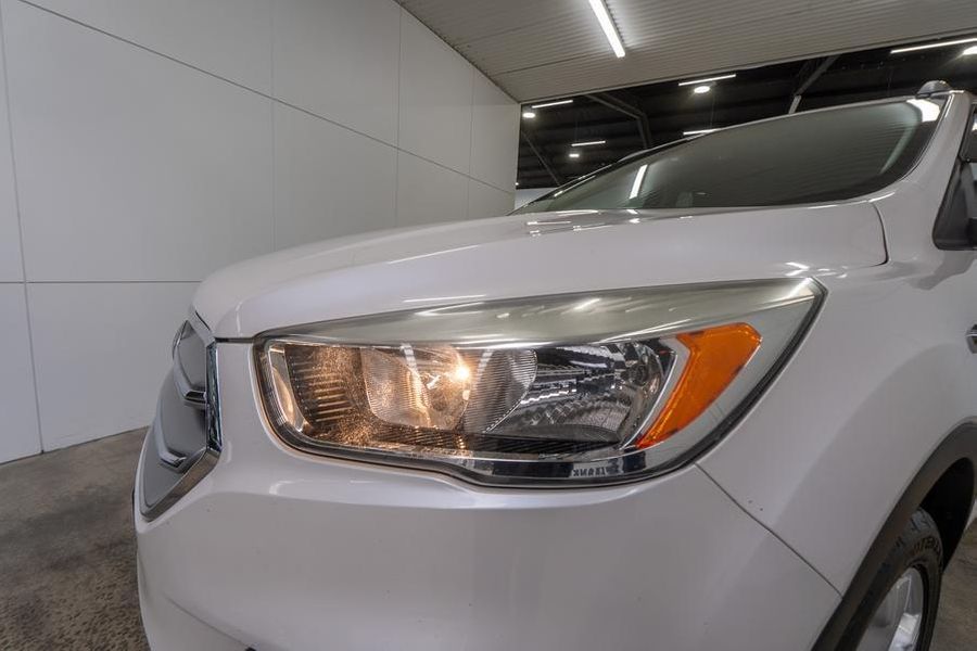 2016 Ford Escape Trend ZG Auto AWD Photo 9