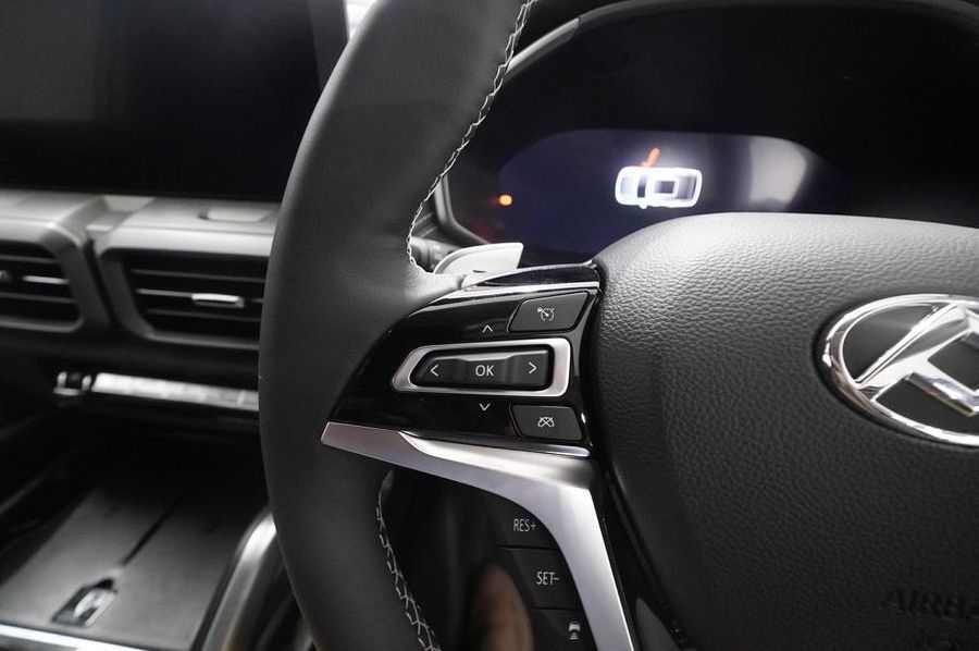 2025 LDV D90 Executive Auto MY25 Photo 32