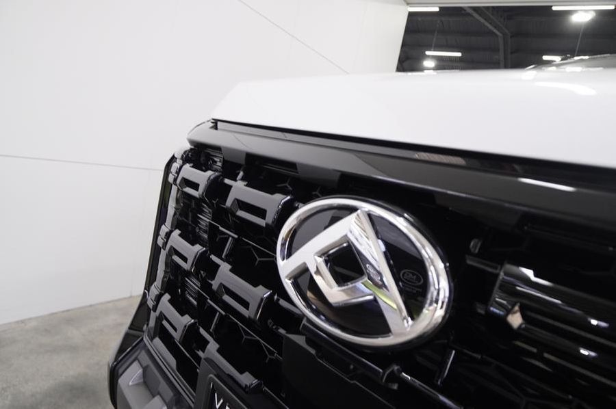 2025 LDV D90 Executive Auto MY25 Photo 10