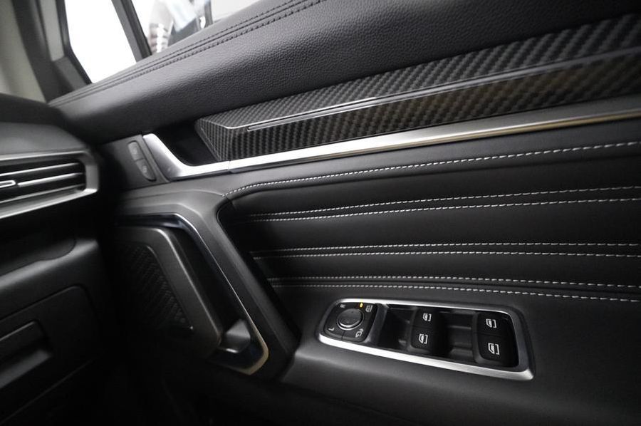 2025 LDV D90 Executive Auto MY25 Photo 26