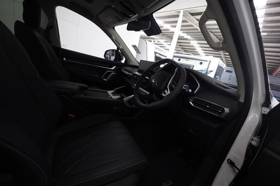 2025 LDV D90 Executive Auto MY25 Photo 24