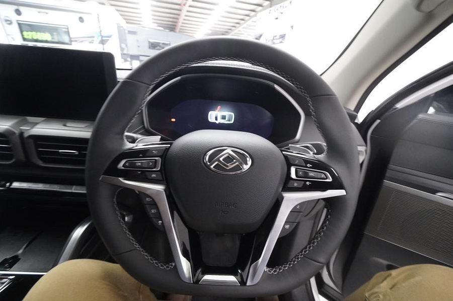 2025 LDV D90 Executive Auto MY25 Photo 31